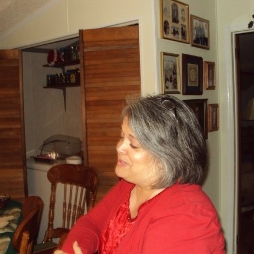 Meet your Posher, Leslie